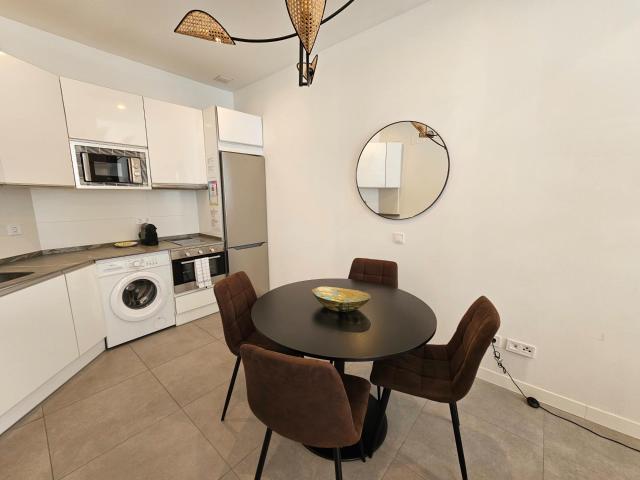 PRECIOSO APARTAMENTO ENTRE INFANTA MERCEDES y TETUÁN