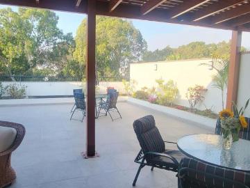 A&F1361 – SE VENDE AMPLIO Y EXCLUSIVO DUPLEX EN CORPAC SAN ISIDRO