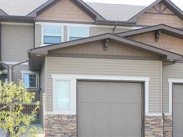 A Fully Developed 2 Story Townhouse Condo In Vanier!