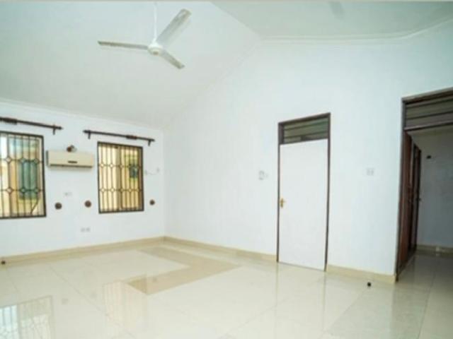 A fabulous and spacious 4 bedrooms all ensuite Mansionate own compound on sale at KES 28m only in Shanzu Mombasa
