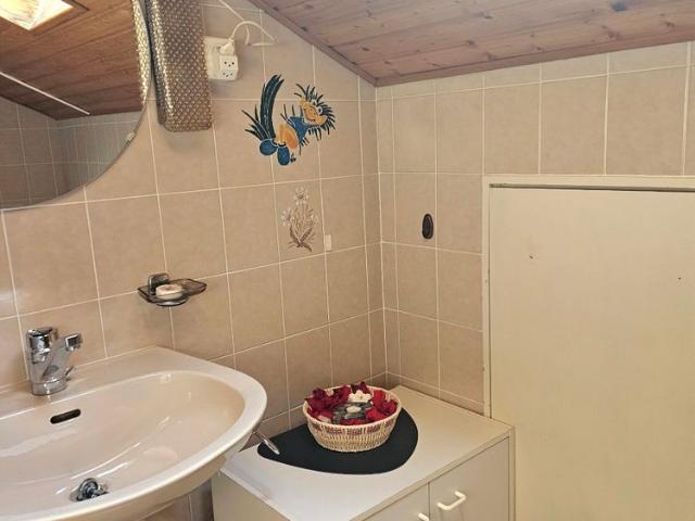 A few minutes from the EPFL, furnished room with bathroom