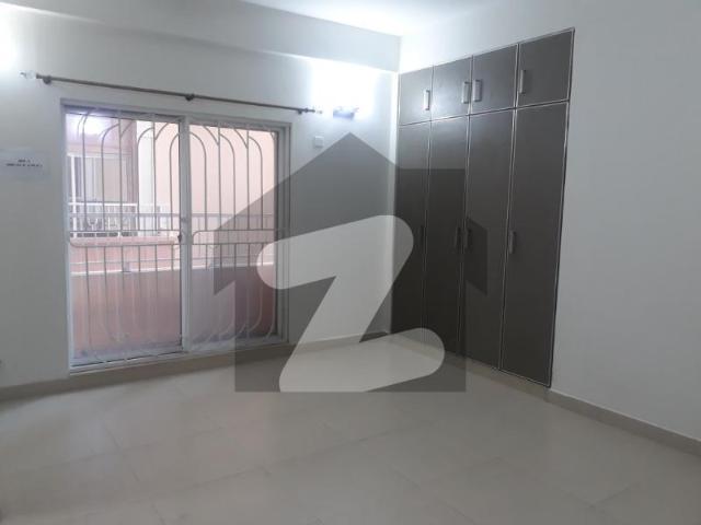 A Flat Of 10 Marla Ground Floor Available For Rent Askari