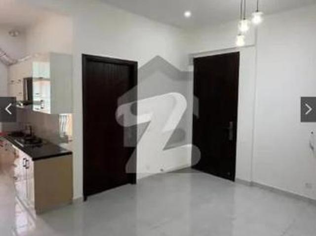 A Flat Of 1200 Square Feet In Bukhari Commercial Area