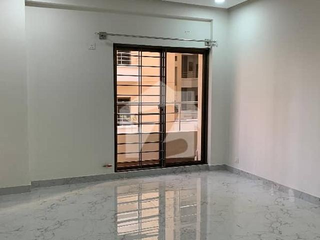 A Flat Of 2700 Square Feet In Islamabad