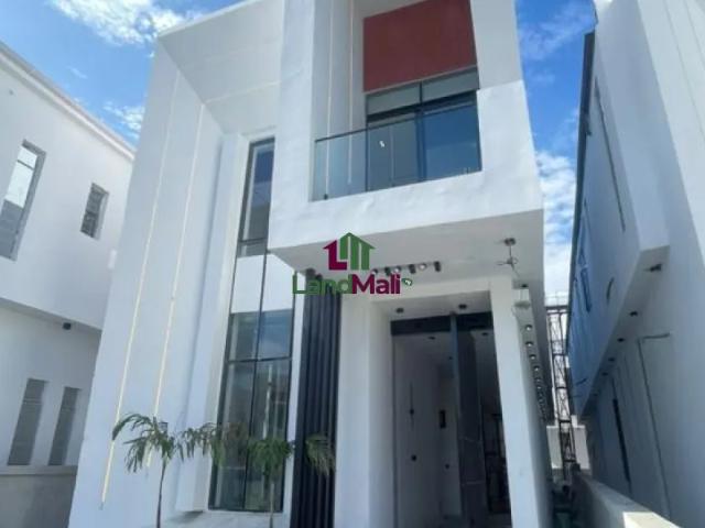 A Flawlessly Built 5 Bedroom Fully Detached Duplex With BQ at Chevron, Lekki
