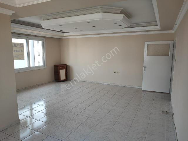 A&g Den Mezitli Yeni Mahallede Kiralık Yapılı 3+1 Daire