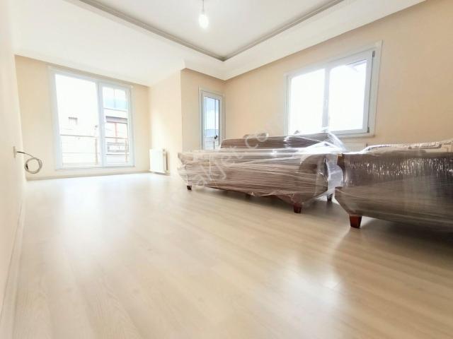 A.gazi Mah De 2+1,98m2 Arakat Daire 5 Yıllık 4 Katlı Binanın