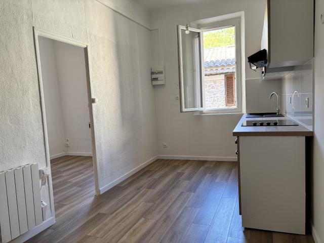 A Gémenos appartement de type 2 rénové