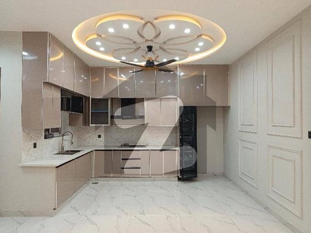 A Good Location House Of 10 Marla In DC Colony