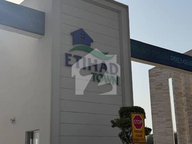 A Great Choice For A 600 Square Feet Flat Available In Etihad Town Phase 1