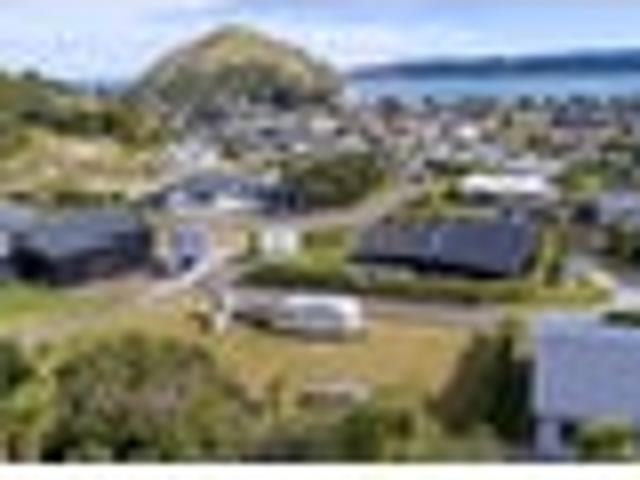 A head start at Mahia Beach