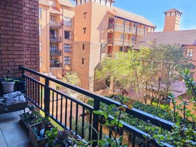 a hidden gem, 1 bedroom, north facin.