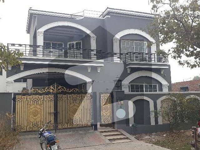 A House Of 10 Marla Available For Rent