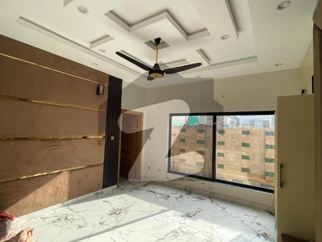 A House Of 1 Kanal In Rs. 125000 Bahria Town Phase 1