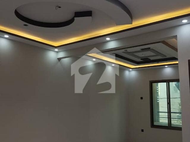 A House Of 400 Square Yards In Gulshan e Iqbal Block 2