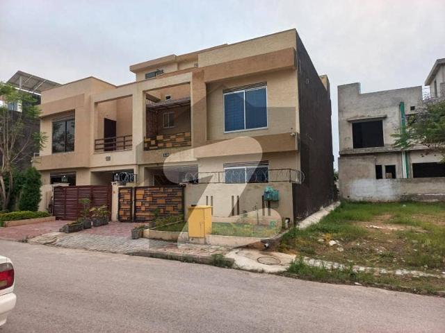 A House Of 6 Marla In Bahria Town Phase 8