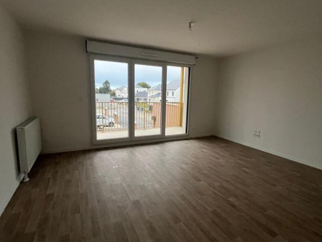 A Ifs appartement 63 m² 3 pièces avec balcon, parking et cave