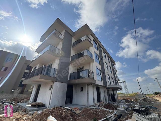 A K MUTLUDAN ALTINTAŞTA HAVUZLU SİTEDE 1+1 SIFIR DAİRE