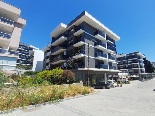 Açık Yüzme Havuzu Kapalı Otopark 3+1 Sıfır Daire