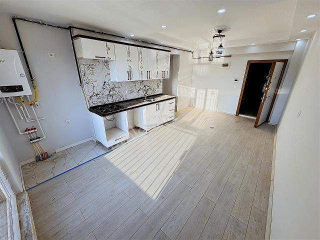Aşkanlar Yapı'dan Kiralık 1+1 Sıfır Daire Ön Cephe Merkezi Konum