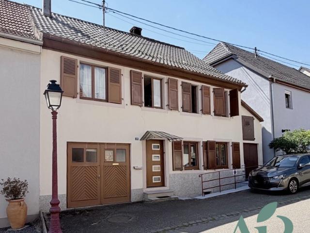 À Lutzelhouse, maison ancienne de 170m2 sur plus de 4 ares de t
