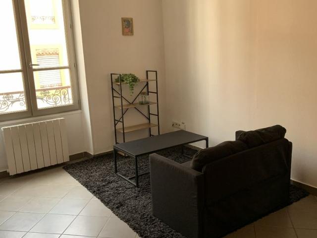 A LYON 3°, appartement meublé type 2
