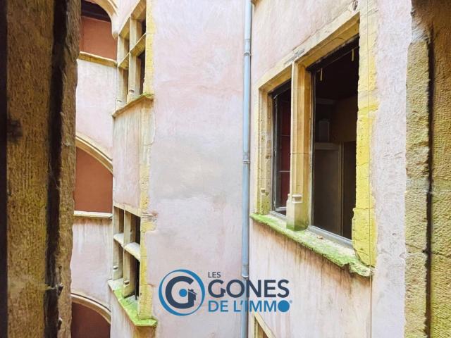 À vendre T1 de charme à rafraîchir Lyon 5ème 42 m² avec me