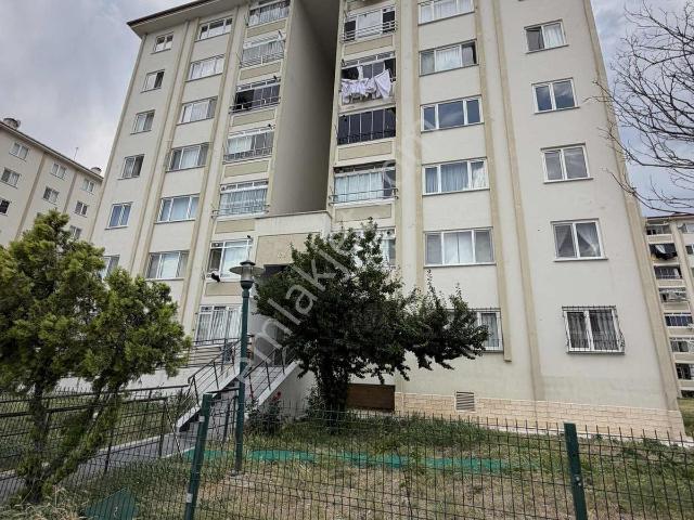 A L C Den Orta Pınar Tokide Ara Katta Asansörlü 3+1 Satılık