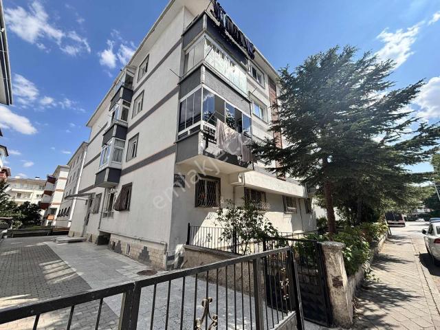 A L C Den Fırsat Daire Full Yapılı Ara Katta 3+1 Satılık