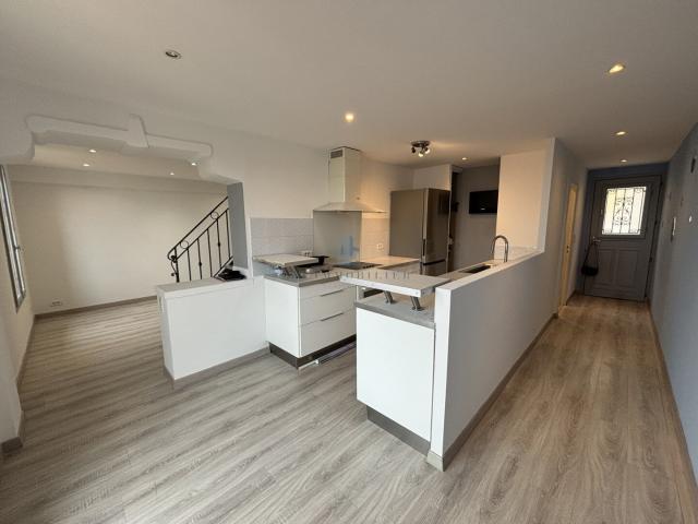 A LA FRONTIERE DE MONACO CHARMANT 3 PIECES DE 90M² HABITABLE