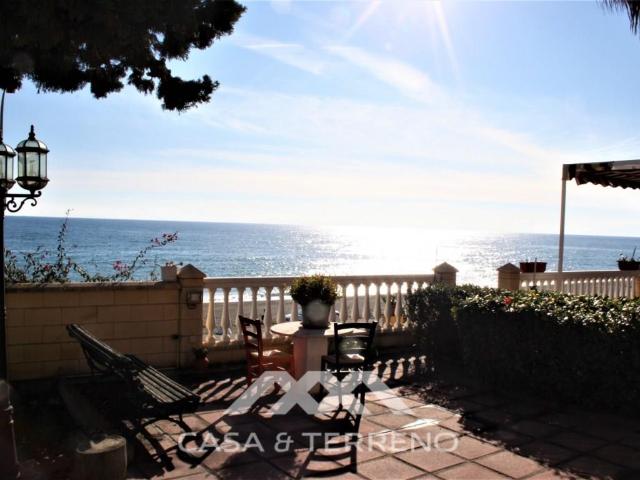 A la venta, Chalet en Benajarafe, Málaga, Andalucía 0m² Nuevo chilches