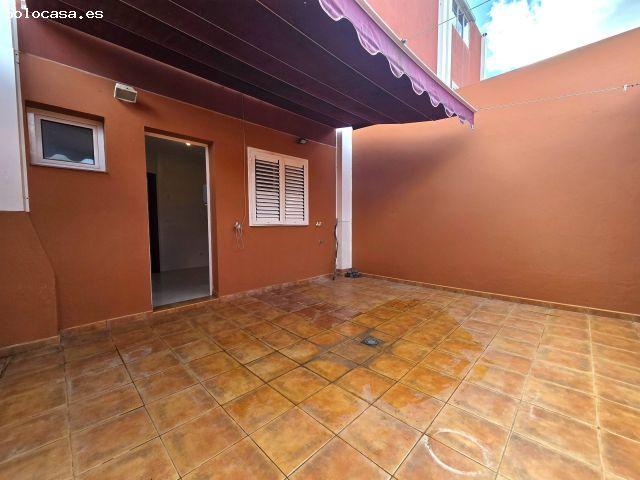 A la venta estupendo triplex en Los Portales Arucas