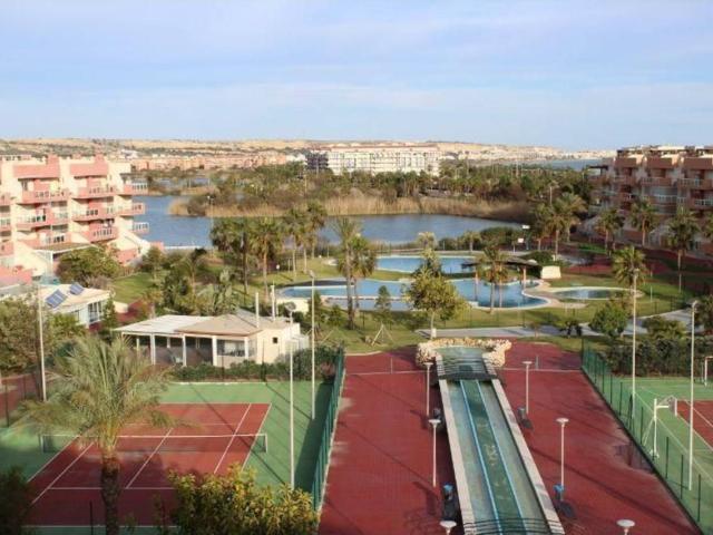 ¡Plazas de aparcamiento en venta en Residencial Laguna Beach El Ejido !