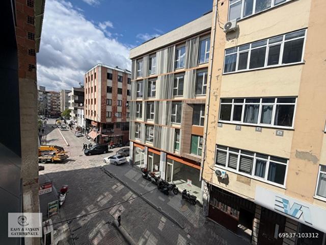 ÇAĞLAYAN ADLİYESİ KARŞISI CADDE ÜZERİNDE BİRÇOK FAALİYETE UYGUN OFİS BÖLMELERİNİ İSTEDİĞİNİZ GİBİ