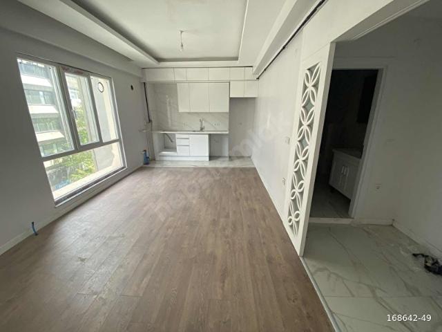 ÇAĞLAYAN VATAN CADDESİNDE ADLİYE YAKINI 1+1 70m2 SIFIR OFİS