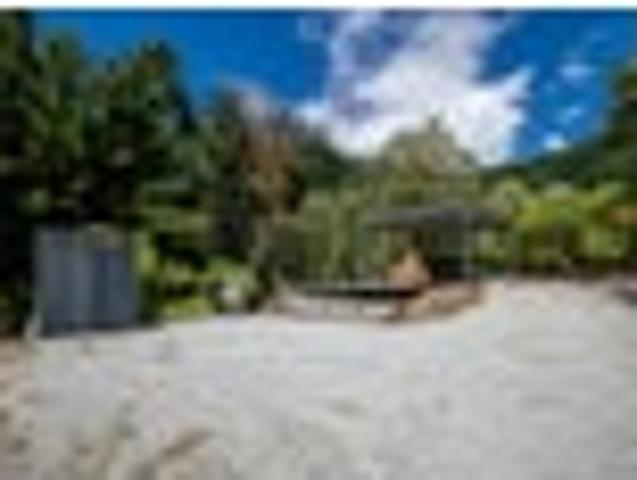 A LIGAR BAY LIFESTYLE SECTION