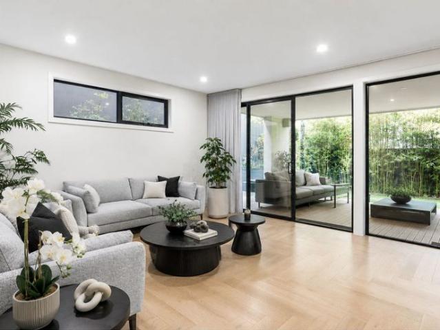 A Lifestyle of Space, Comfort and Convenience in Alphington!