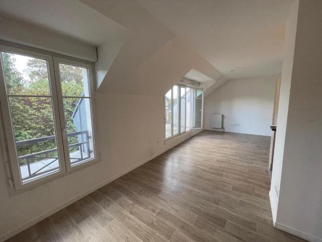 À Limay, STUDIO DE 32.45 M²