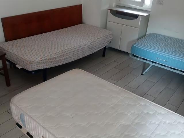 A Limbiate posto letto in stanza condivisa