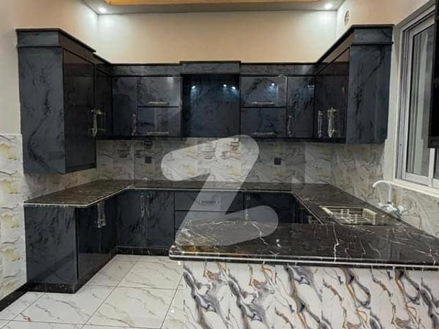 A Lower Portion Of 450 Square Yards In Gulshan E Iqbal Block 6
