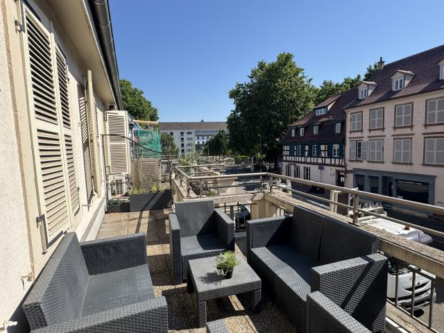 À LOUER ! Magnifique 4 pièces meublé de 94m2 situé dans le quartier de la Krutenau à Strasbourg