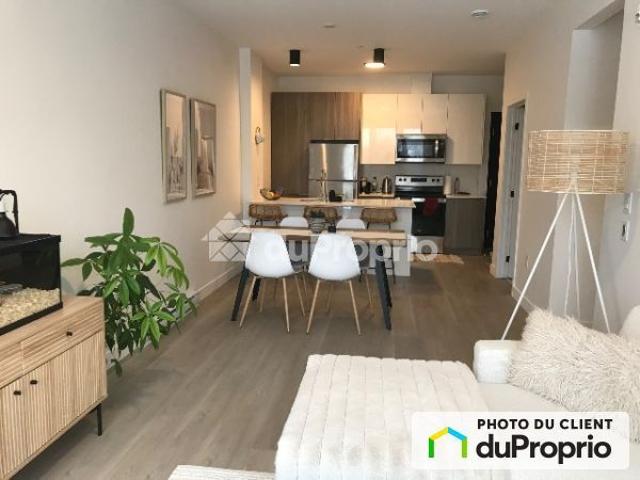 À Louer Magnifique Condo