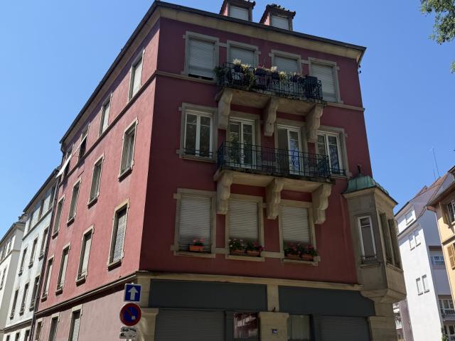 A LOUER ! Magnifique appartement 6 pièces de 137m2 meublé situé dans le quartier de la Krutenau à Strasbourg