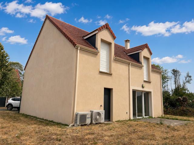 A LOUER Maison 4 pièces avec garage et jardin clos à Eguzon