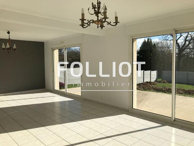 A louer: Maison 7 Pi�ces St Etienne En Cogl�s R�f.521CV