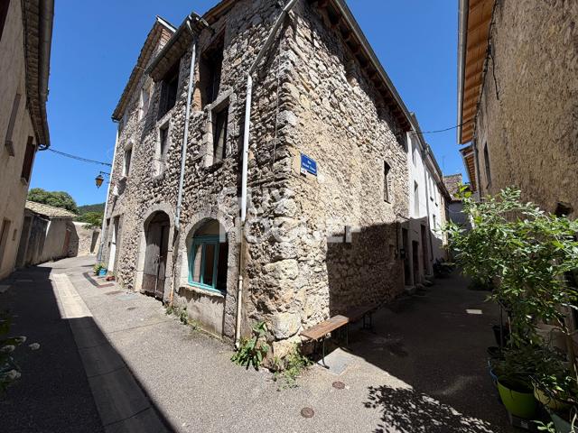 À LOUER Maison 2 pièces sur 3 niveaux à SAILLANS