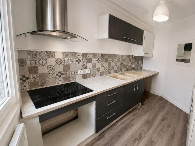 A LOUER MAISON T4 ARGELIERS AVEC TERRASSE TROPEZIENNE