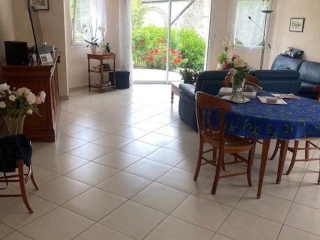 A LOUER MAISON VERRIERES EN ANJOU