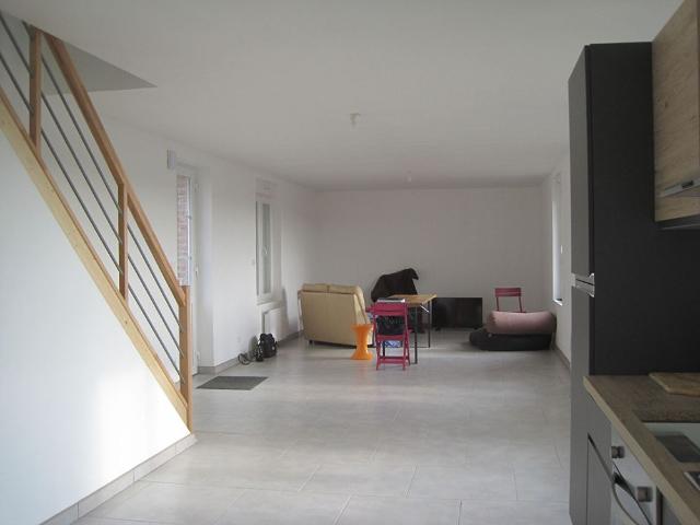 A LOUER MAISON A VENDEUIL 02