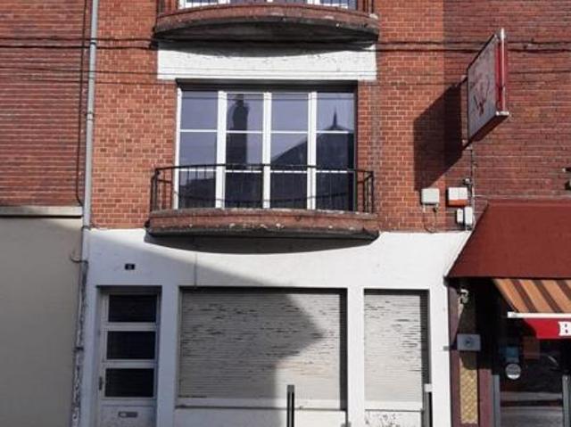 A louer maison avec garage centre ville!